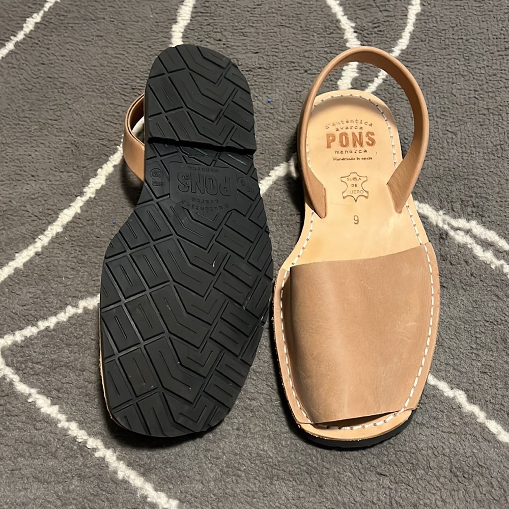 Avarcas USA - Pons - classic style women’s shoe - tan - US size 9 (39)